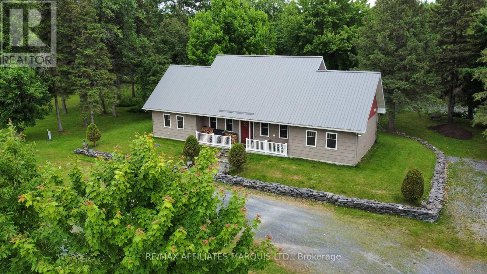 20158 Celtic Lane, South Glengarry, Ontario  K0C 1N0 - Photo 5 - X12232960