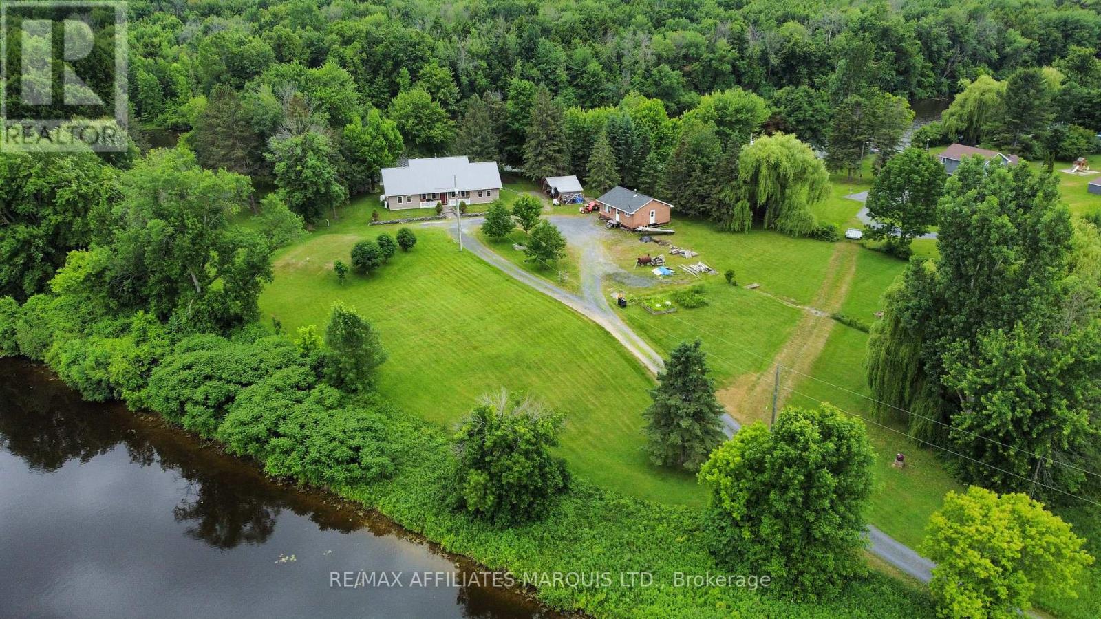 20158 Celtic Lane, South Glengarry, Ontario  K0C 1N0 - Photo 6 - X12232960