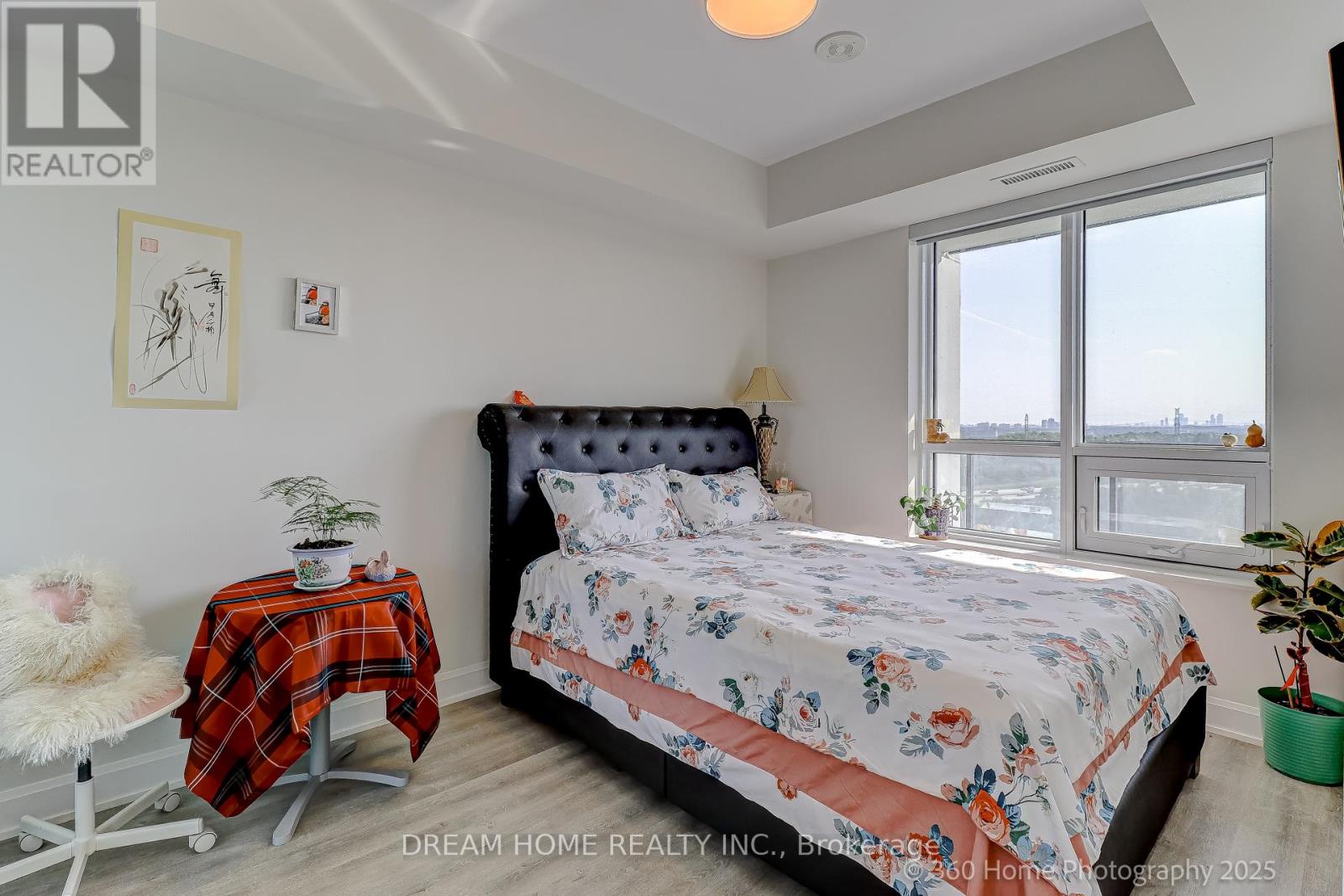 1711 - 12 Gandhi Lane, Markham (Commerce Valley), Ontario  L3T 0G8 - Photo 10 - N12232815
