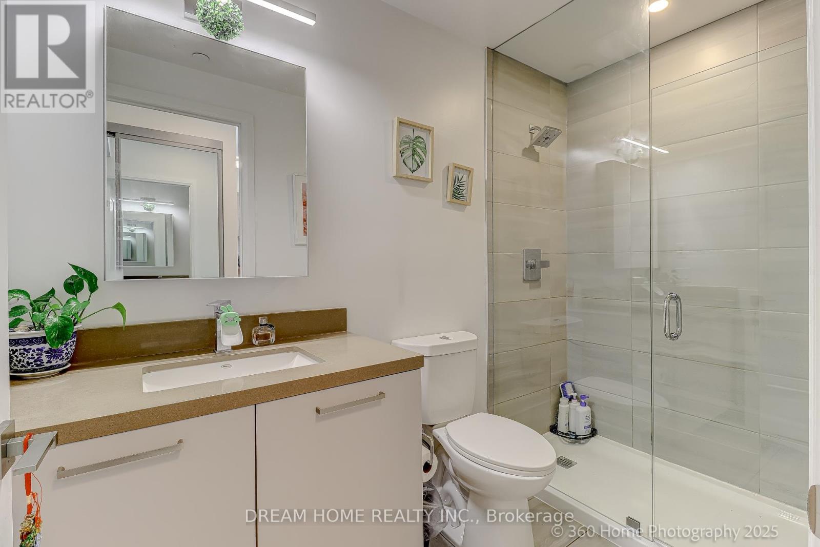 1711 - 12 Gandhi Lane, Markham (Commerce Valley), Ontario  L3T 0G8 - Photo 14 - N12232815
