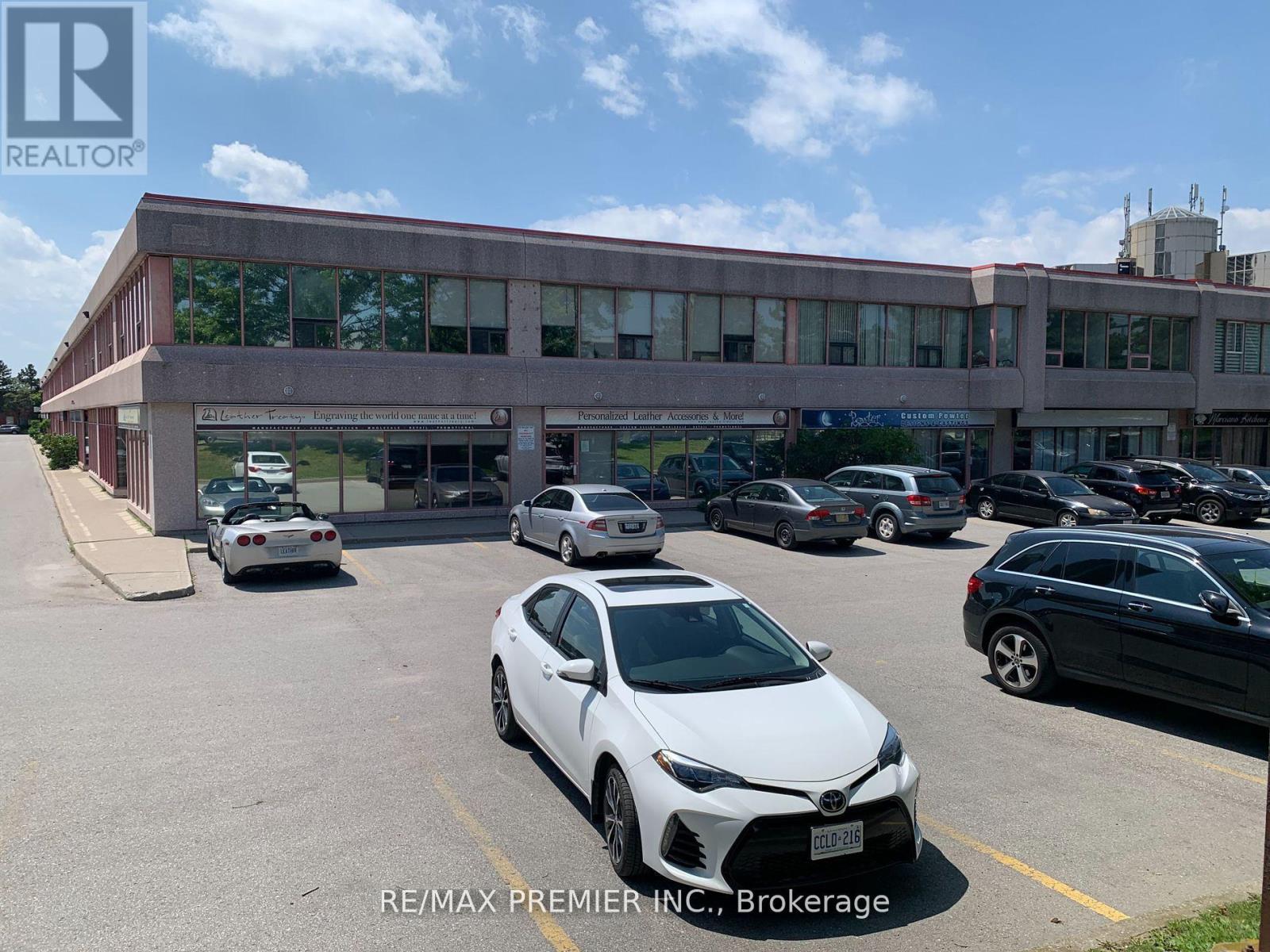 15 - 231 Millway Avenue, Vaughan, Ontario  L4K 3W7 - Photo 2 - N12232858