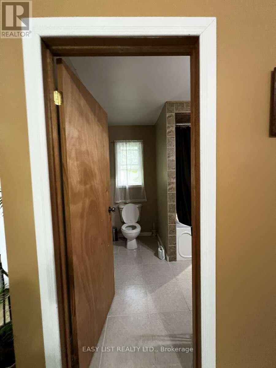 2135 Champlain Road, Tiny, Ontario  L9M 0B1 - Photo 16 - S12232829