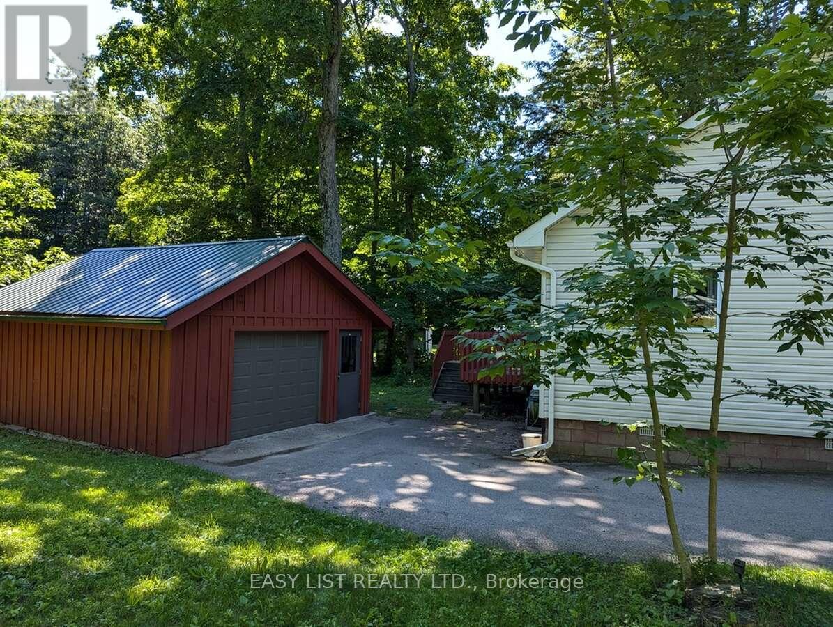 2135 Champlain Road, Tiny, Ontario  L9M 0B1 - Photo 21 - S12232829