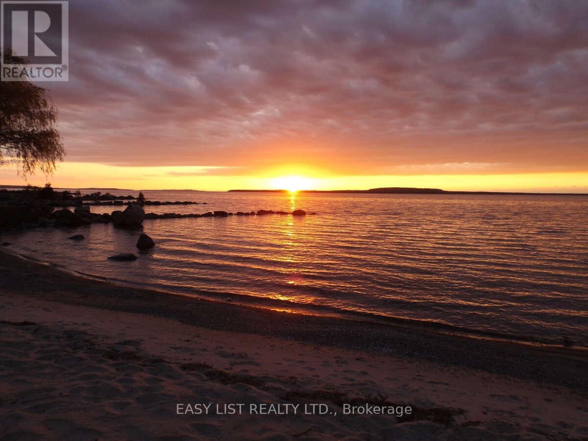 2135 Champlain Road, Tiny, Ontario  L9M 0B1 - Photo 30 - S12232829