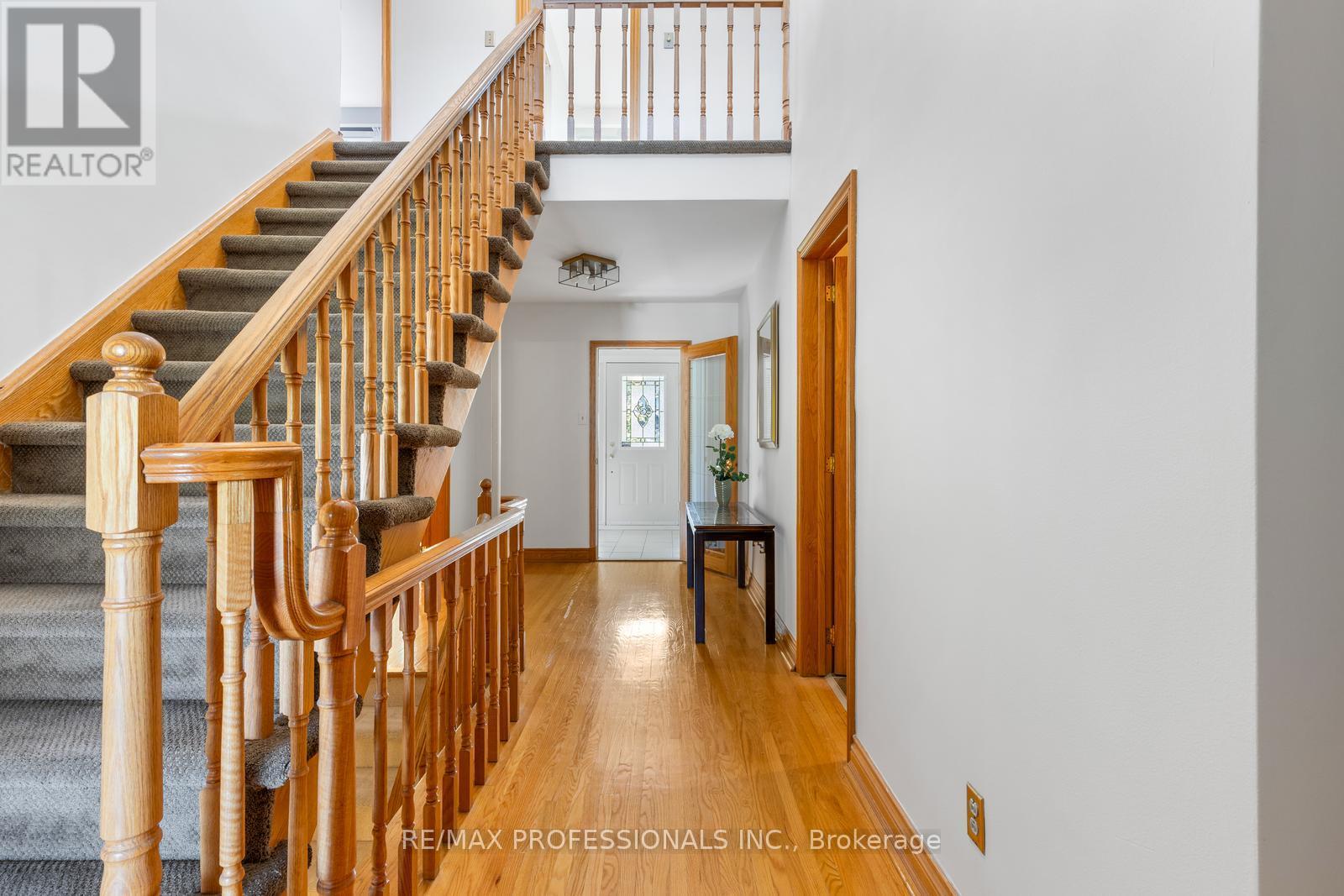 Property at 15 WARRENDER AVENUE image 3