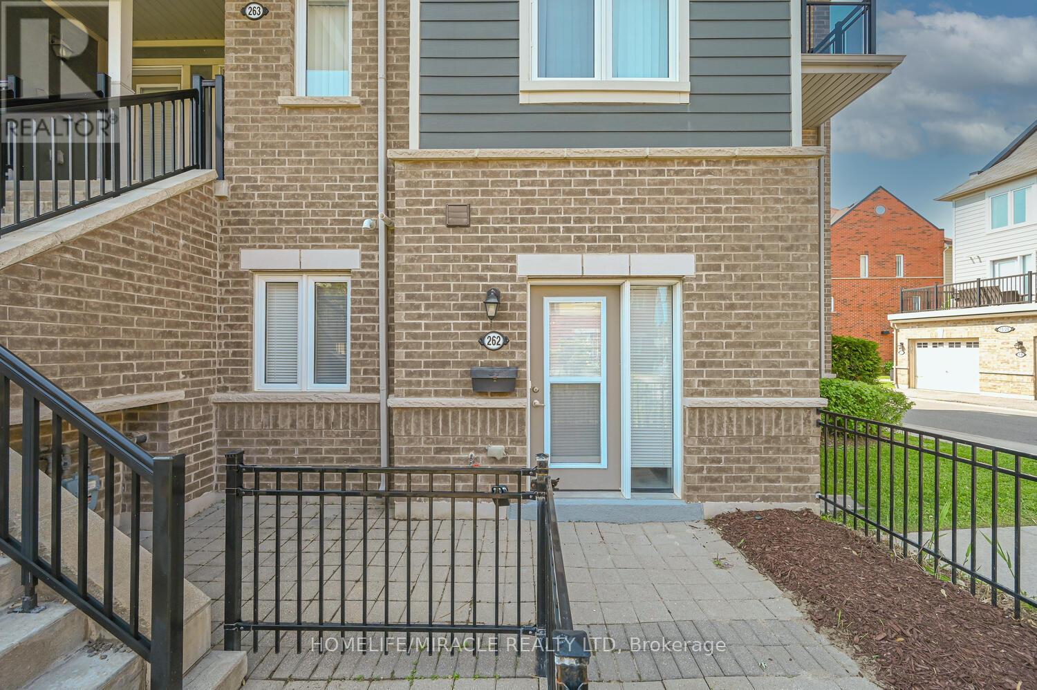 Property at 262 - 250 SUNNY MEADOW BOULEVARD image 4