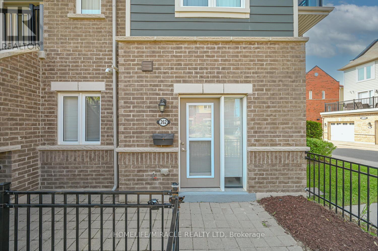 Property at 262 - 250 SUNNY MEADOW BOULEVARD image 5