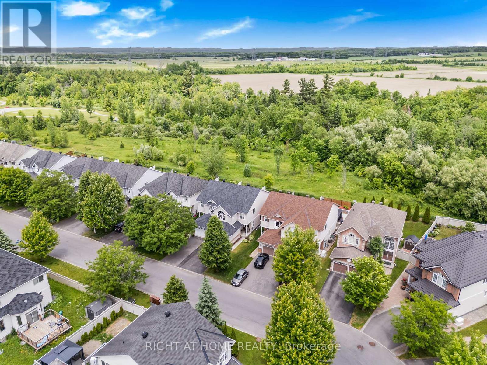 Property at 2383 GLANDRIEL CRESCENT image 4