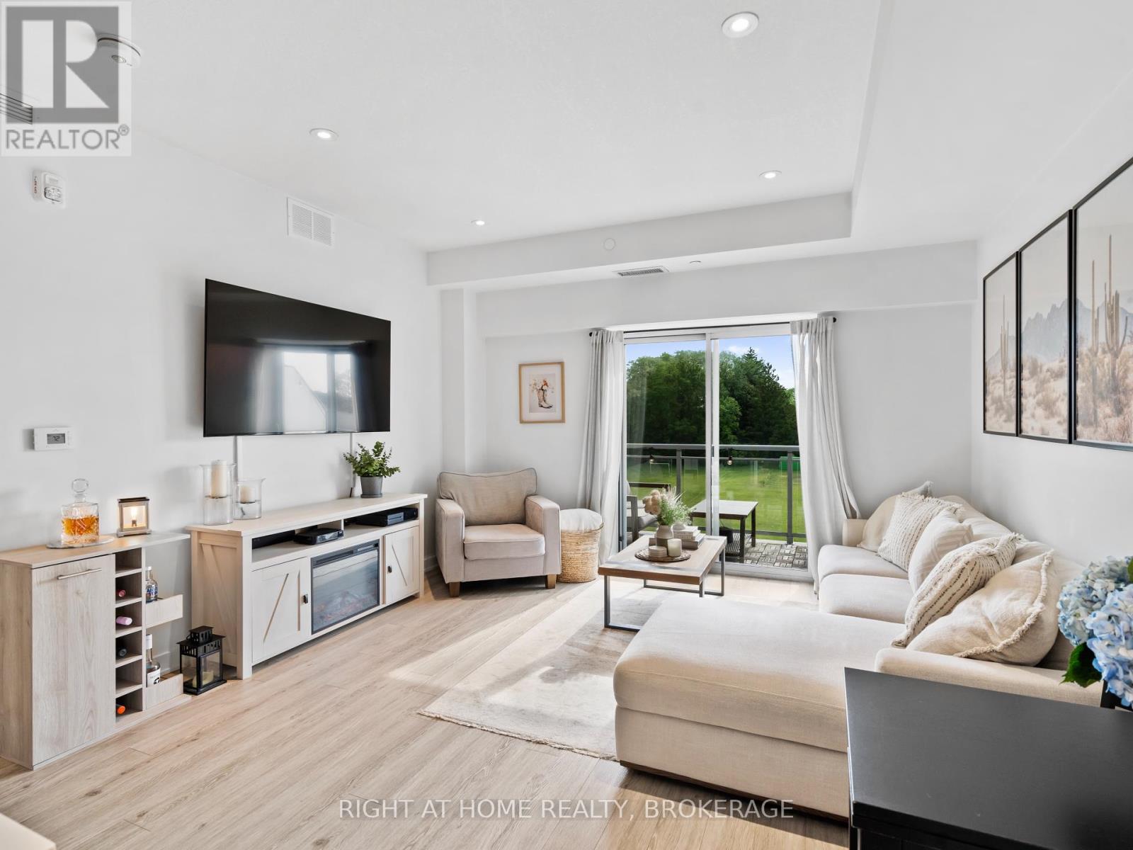 Property at 503 - 16 MARKLE CRESCENT image 1