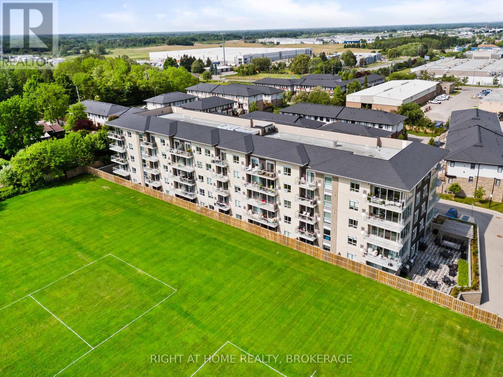 Property at 503 - 16 MARKLE CRESCENT image 3