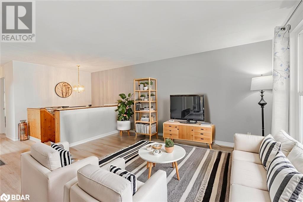 Property at 64 TELFER Road image 3