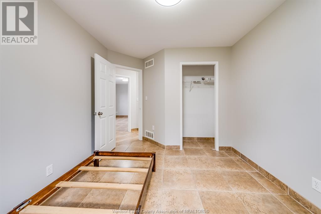 253 Fields Avenue, Lasalle, Ontario  N9J 3S3 - Photo 16 - 25015588