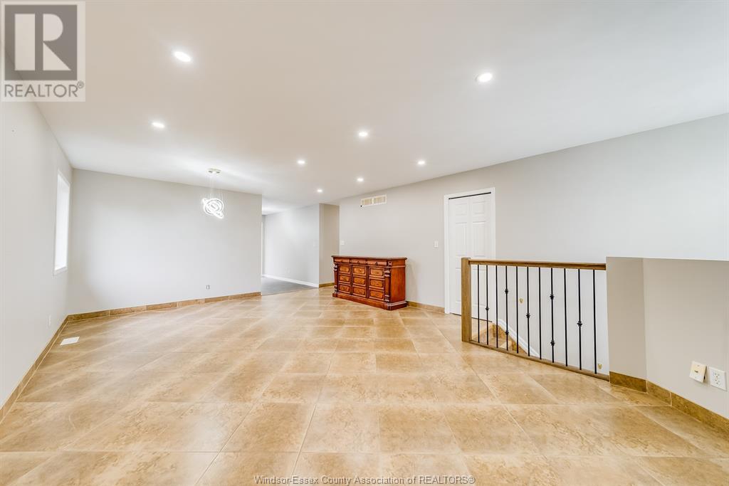Property at 253 FIELDS AVENUE image 5