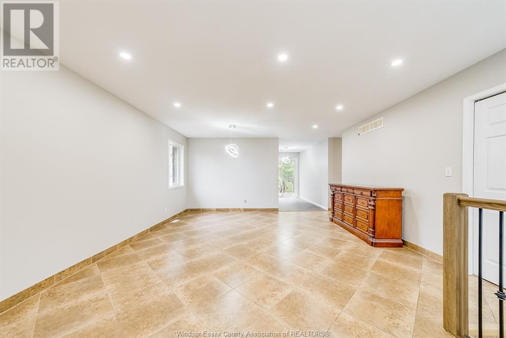 253 Fields Avenue, Lasalle, Ontario  N9J 3S3 - Photo 6 - 25015588