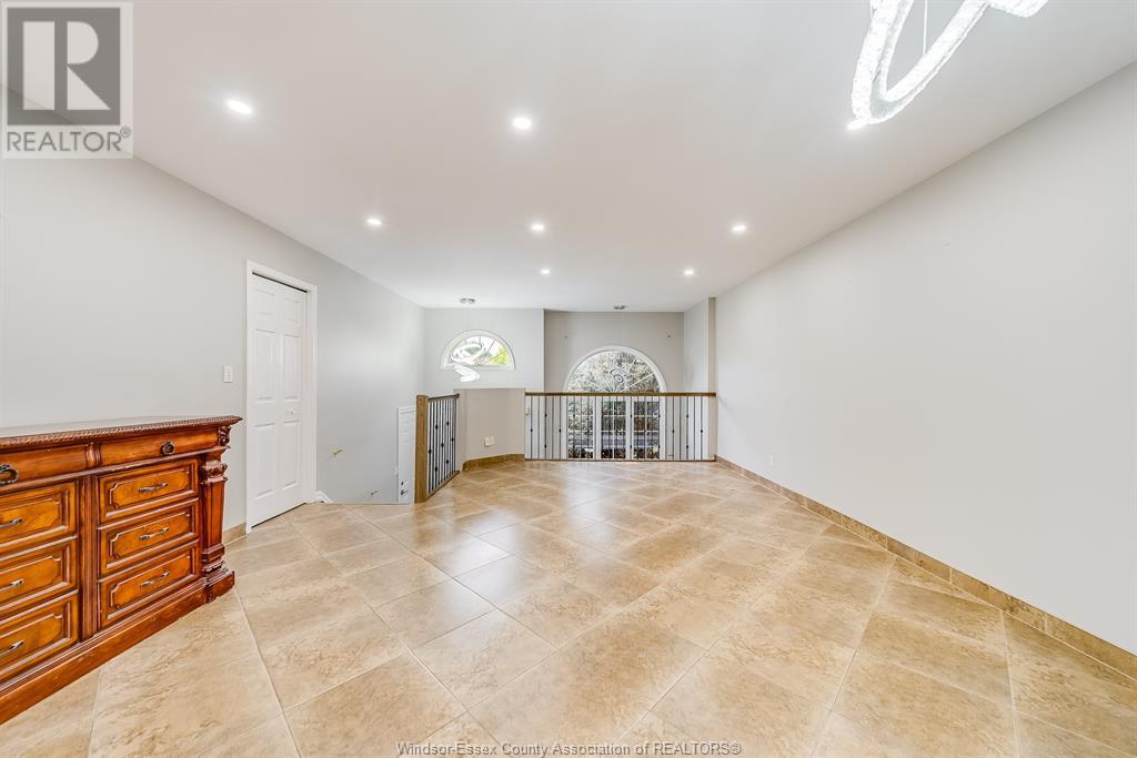 253 Fields Avenue, Lasalle, Ontario  N9J 3S3 - Photo 8 - 25015588