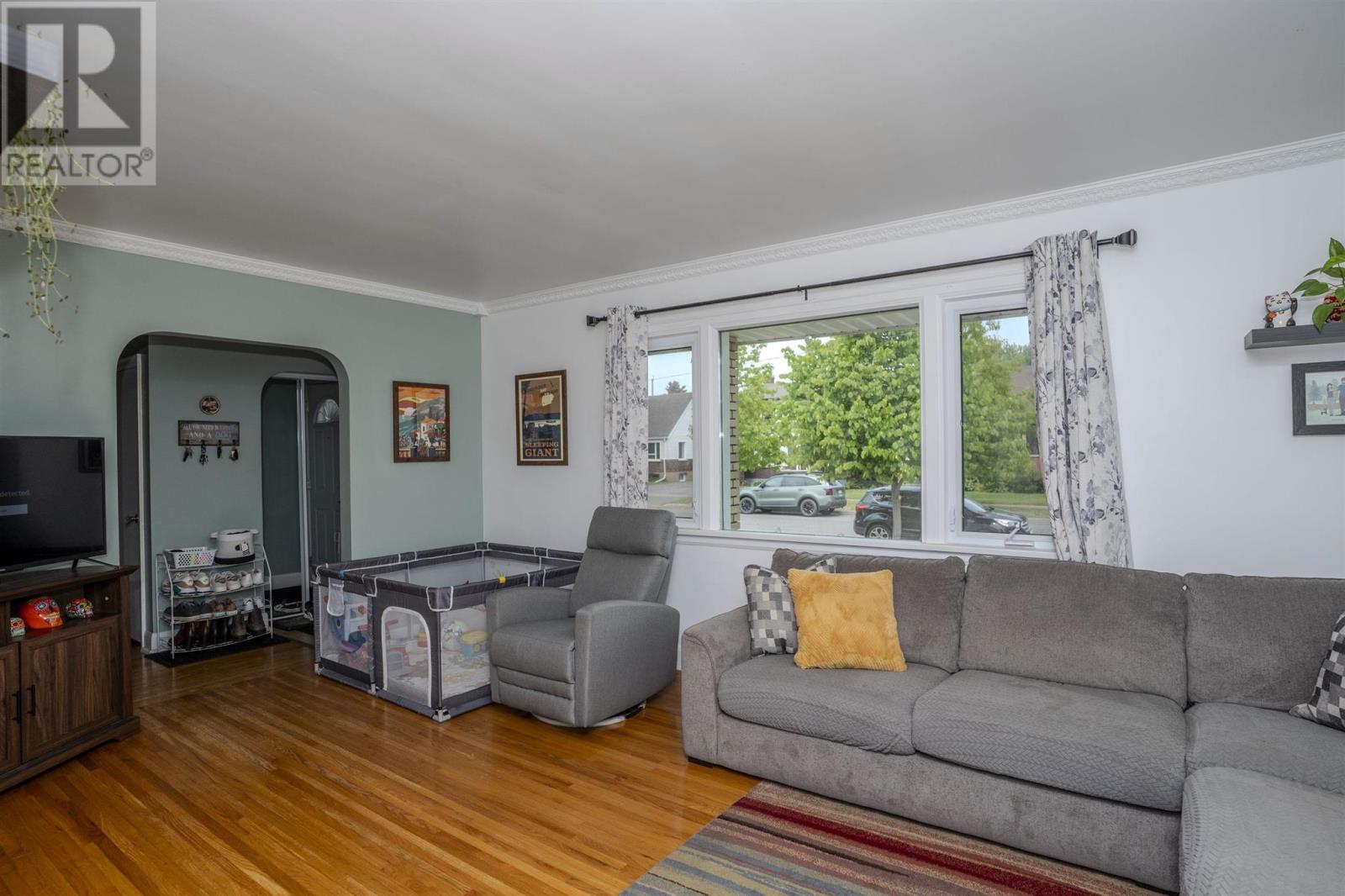 Property at 2024 Hamilton AVE image 4