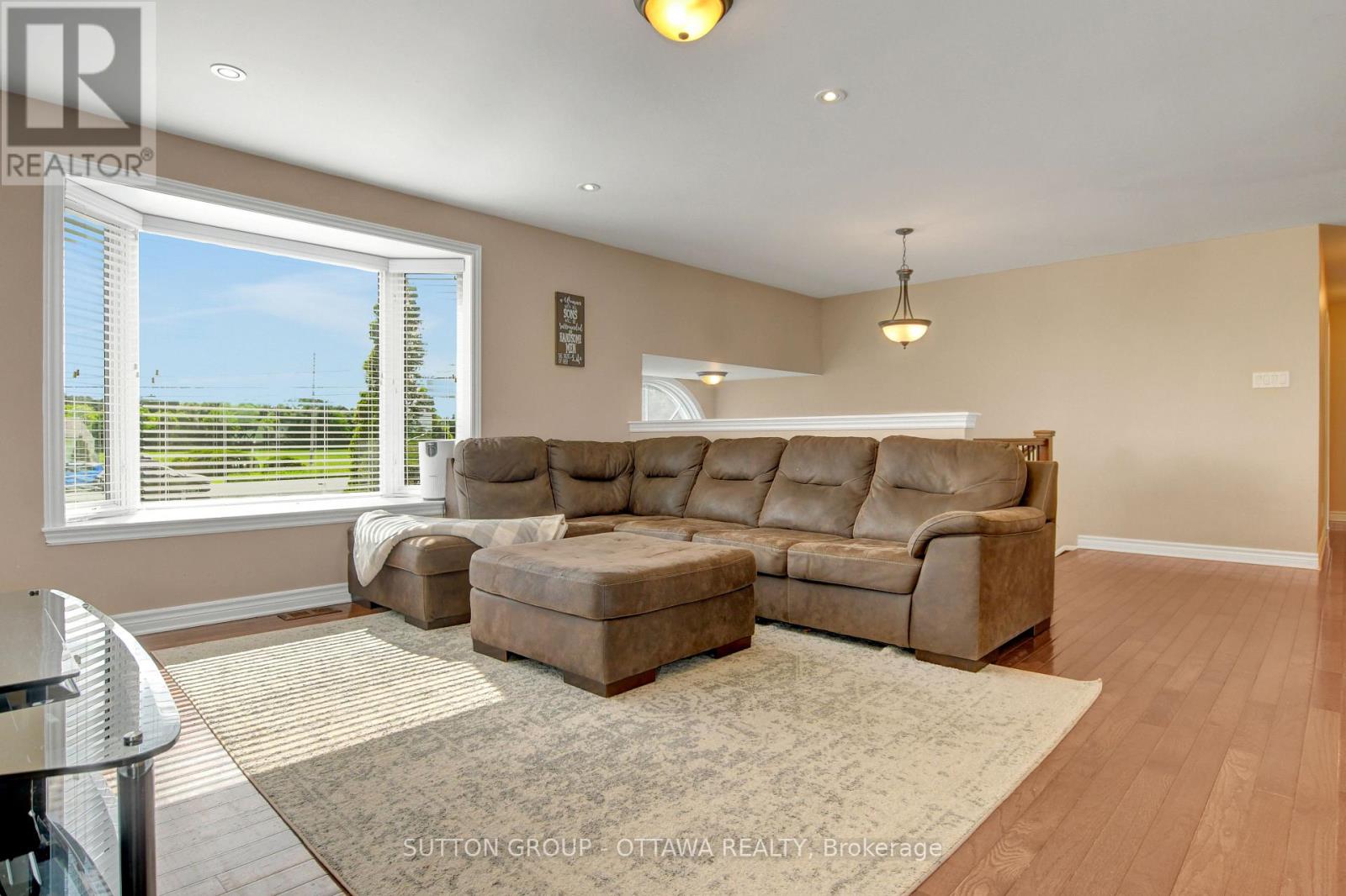 1887 Champlain Street, Clarence-Rockland, Ontario  K0A 1N0 - Photo 16 - X12233103