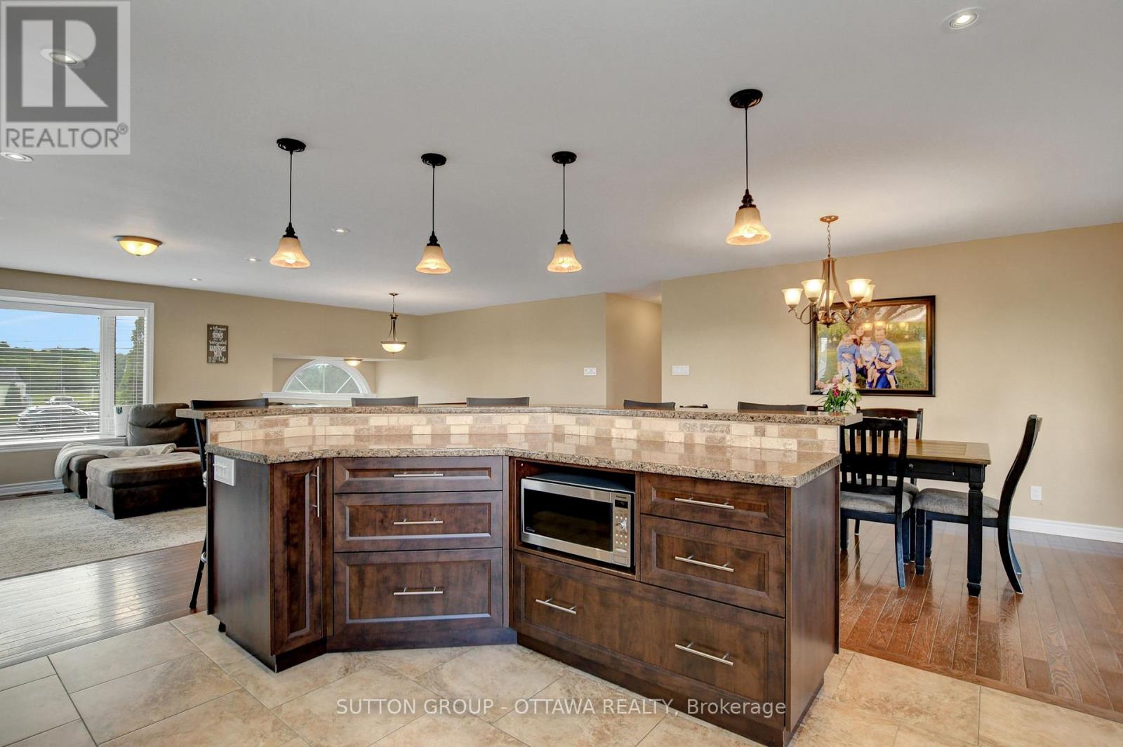 1887 Champlain Street, Clarence-Rockland, Ontario  K0A 1N0 - Photo 21 - X12233103