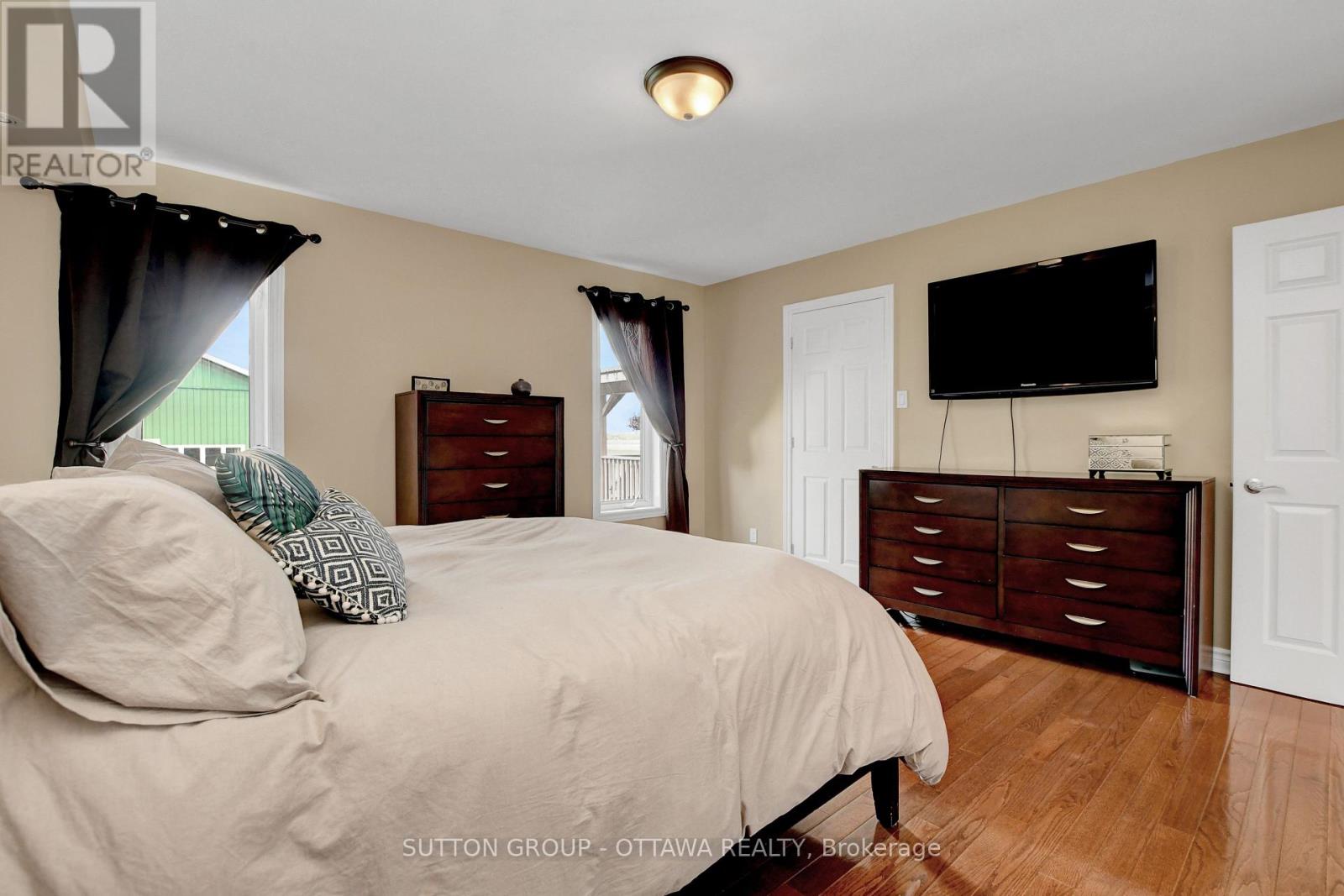 1887 Champlain Street, Clarence-Rockland, Ontario  K0A 1N0 - Photo 23 - X12233103