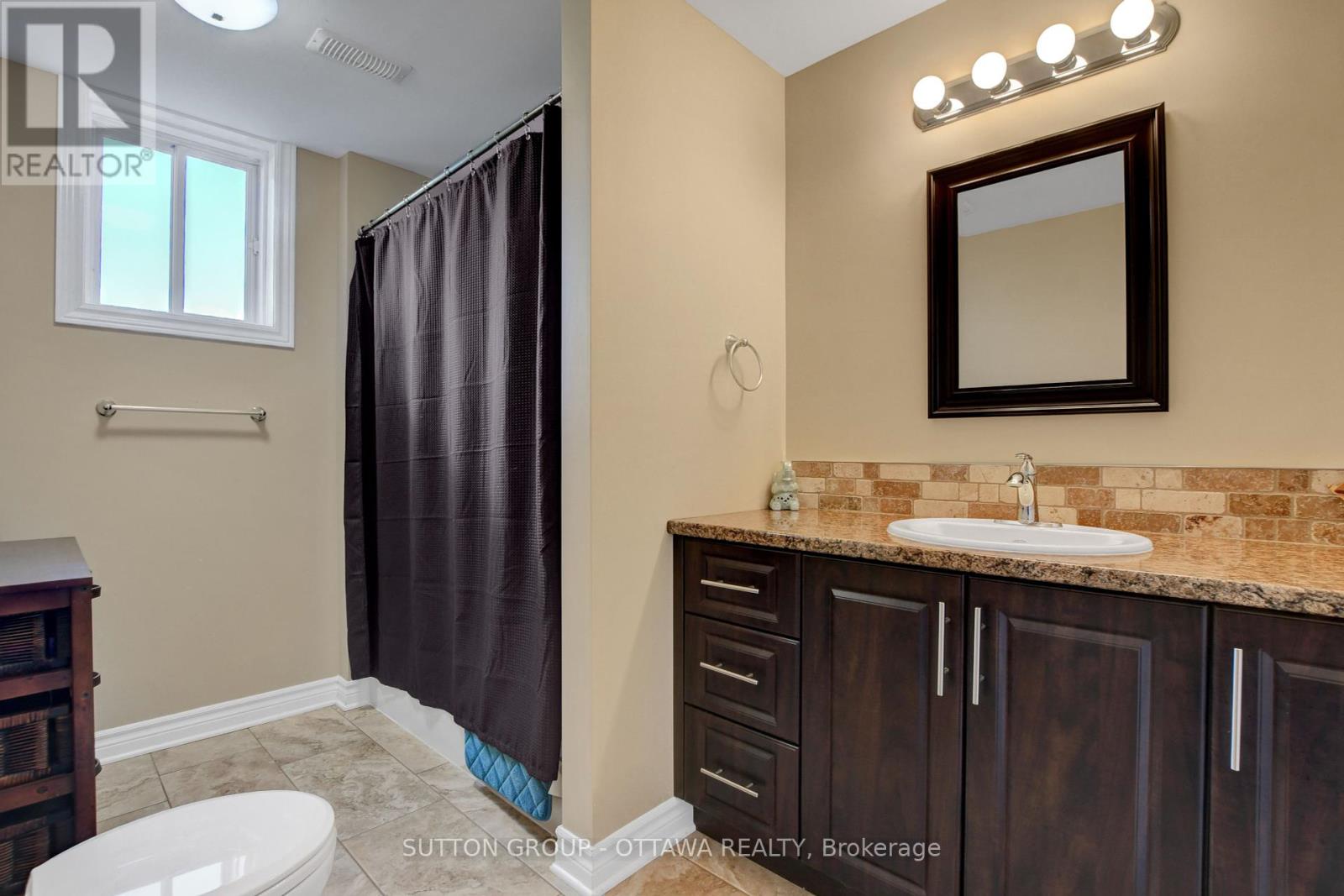 1887 Champlain Street, Clarence-Rockland, Ontario  K0A 1N0 - Photo 37 - X12233103