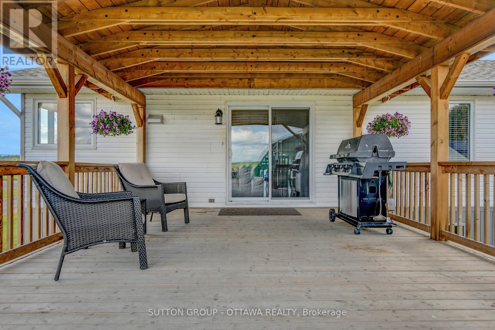 1887 Champlain Street, Clarence-Rockland, Ontario  K0A 1N0 - Photo 9 - X12233103