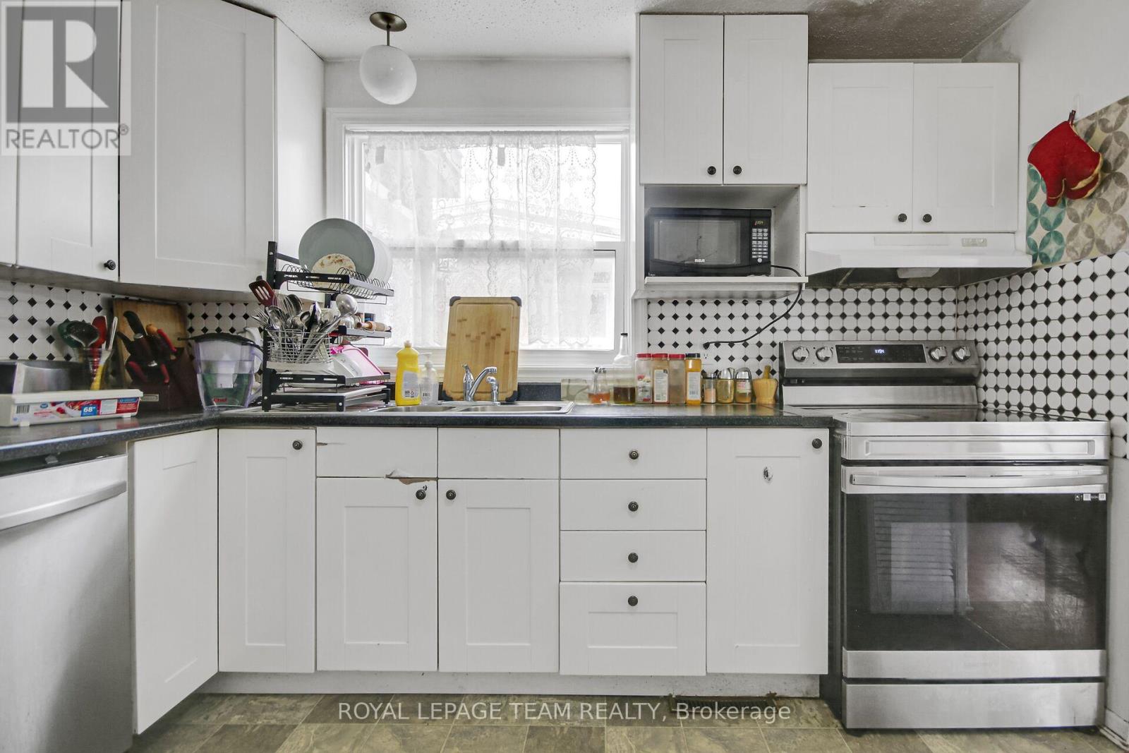 Property at 52 BOWHILL AVENUE image 5