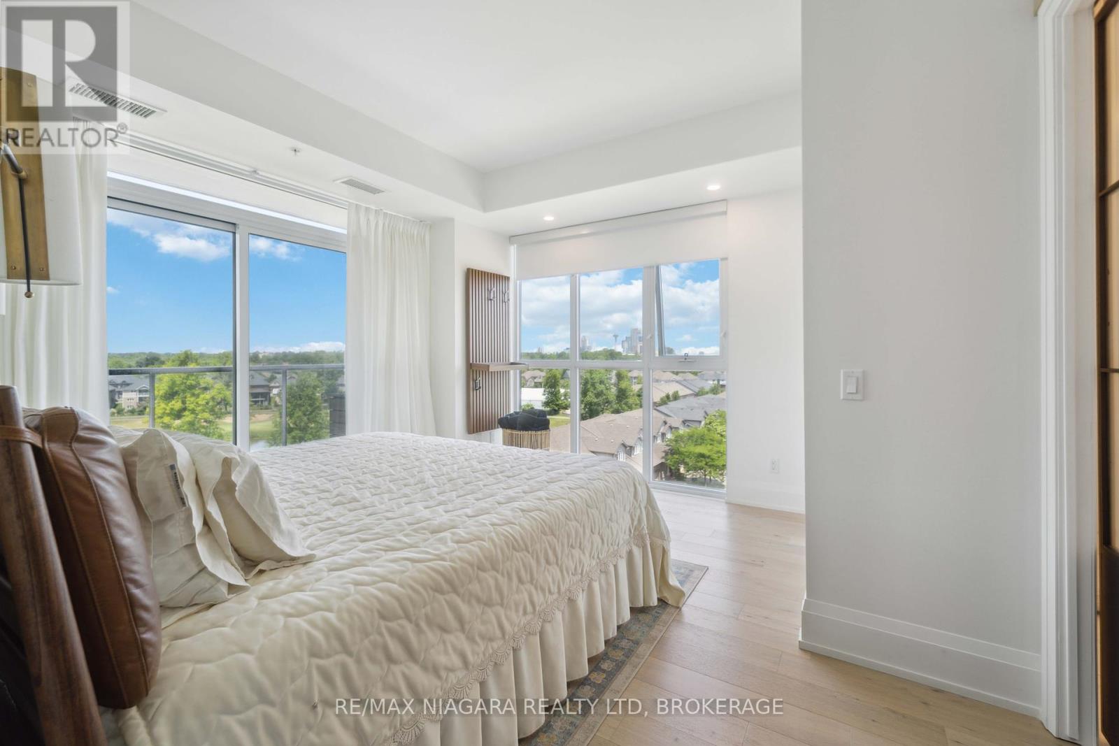 601 - 7711 Green Vista Gate, Niagara Falls, Ontario  L2H 1R1 - Photo 8 - X12233068