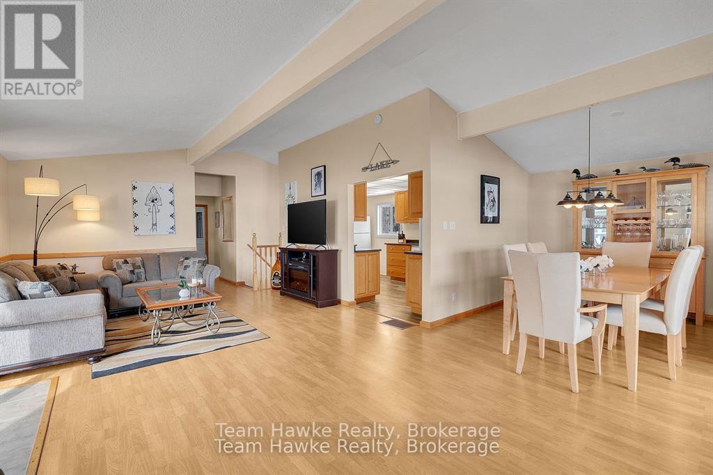 23 Timcourt Drive, Tiny, Ontario  L9M 0B9 - Photo 10 - S12233154