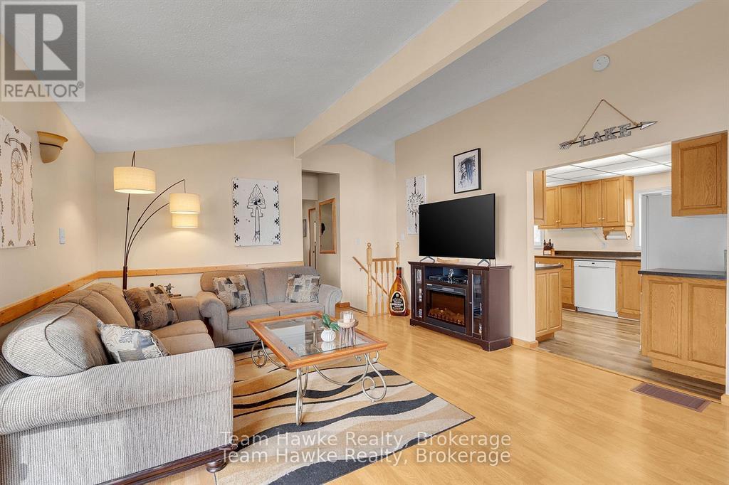23 Timcourt Drive, Tiny, Ontario  L9M 0B9 - Photo 8 - S12233154
