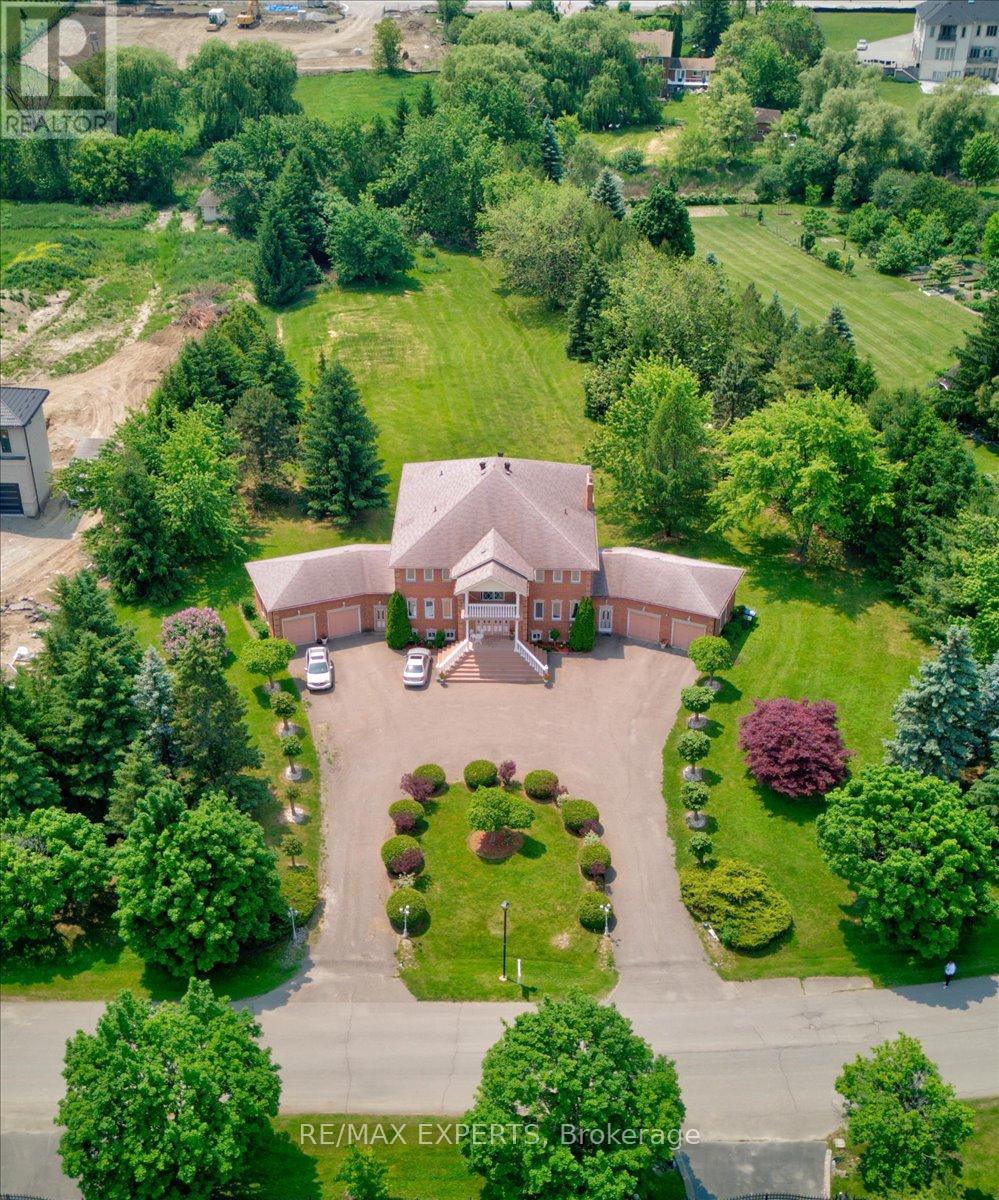 Property at 9 CYNTHIA CRESCENT image 3