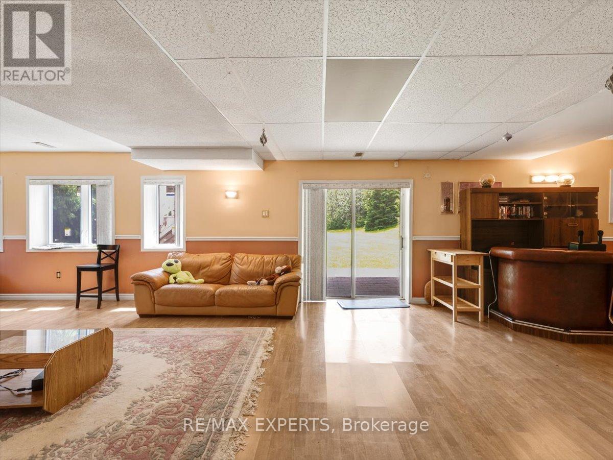 9 Cynthia Crescent, Brampton, Ontario  L6P 0S9 - Photo 24 - W12230450