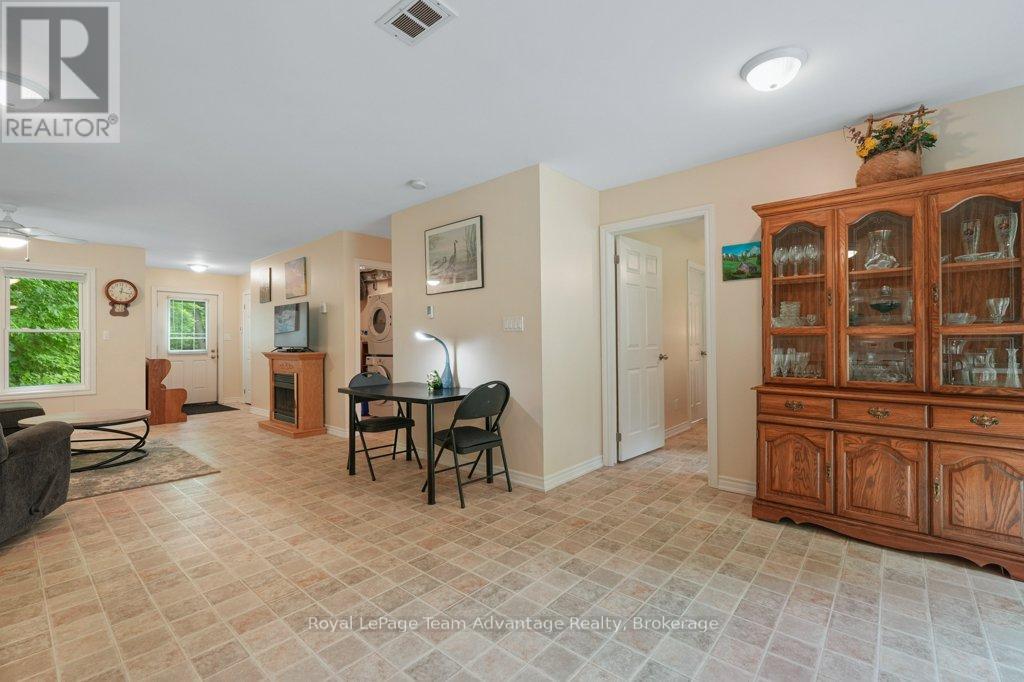 5 - 25 Seguin Place Drive, Seguin, Ontario  P2A 1B2 - Photo 14 - X12233155