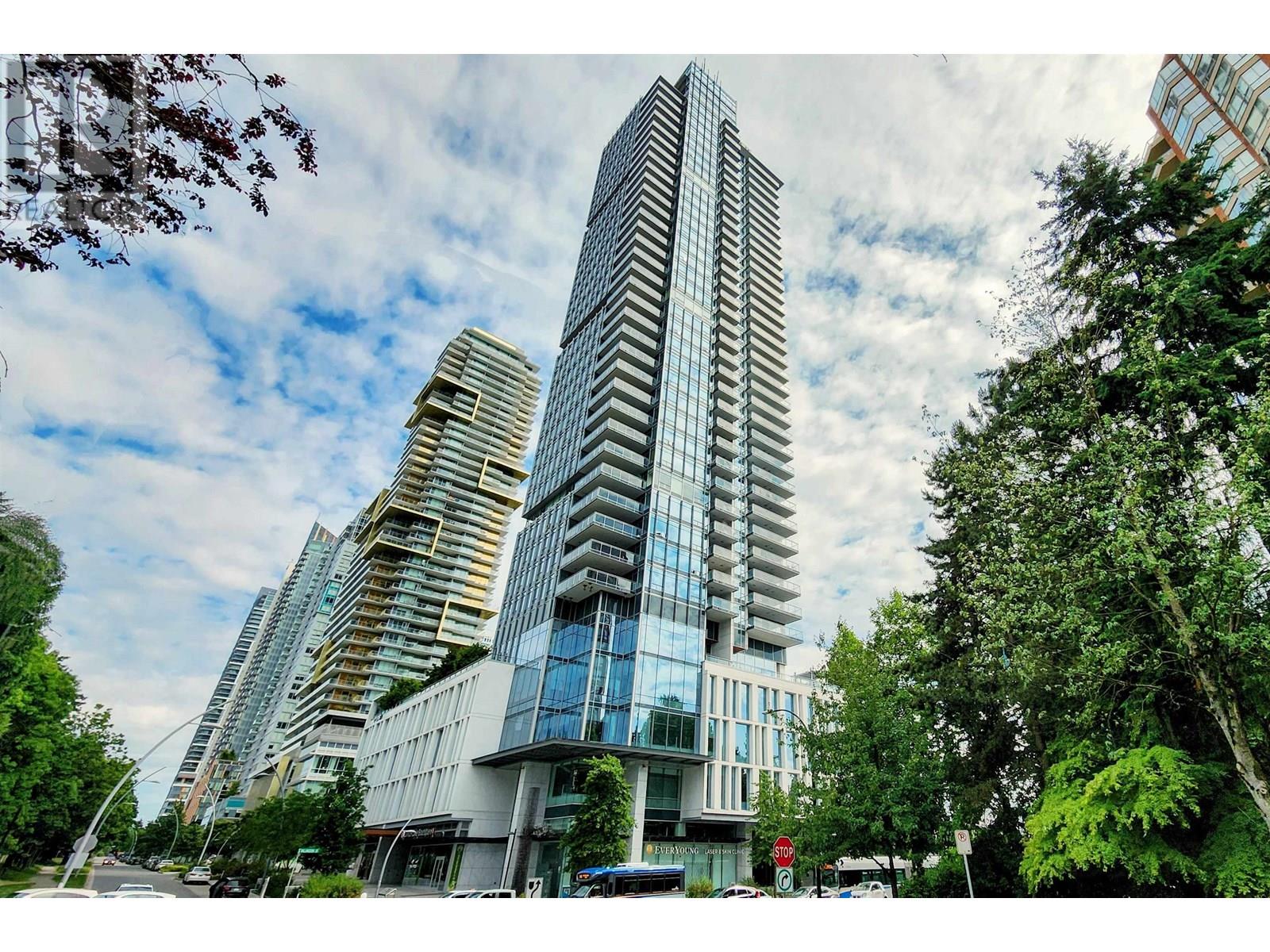 902 4360 BERESFORD STREET, Burnaby, British Columbia