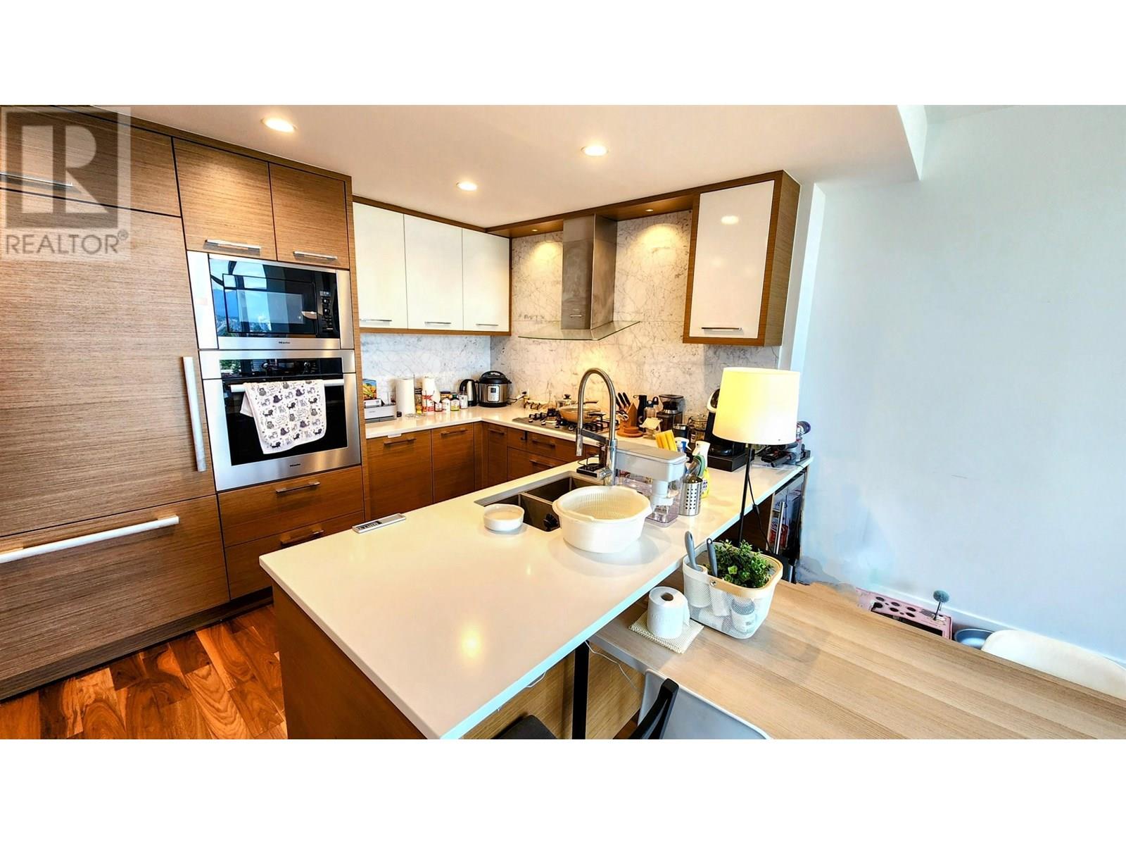 902 4360 Beresford Street, Burnaby, British Columbia  V5H 0G2 - Photo 4 - R3017738