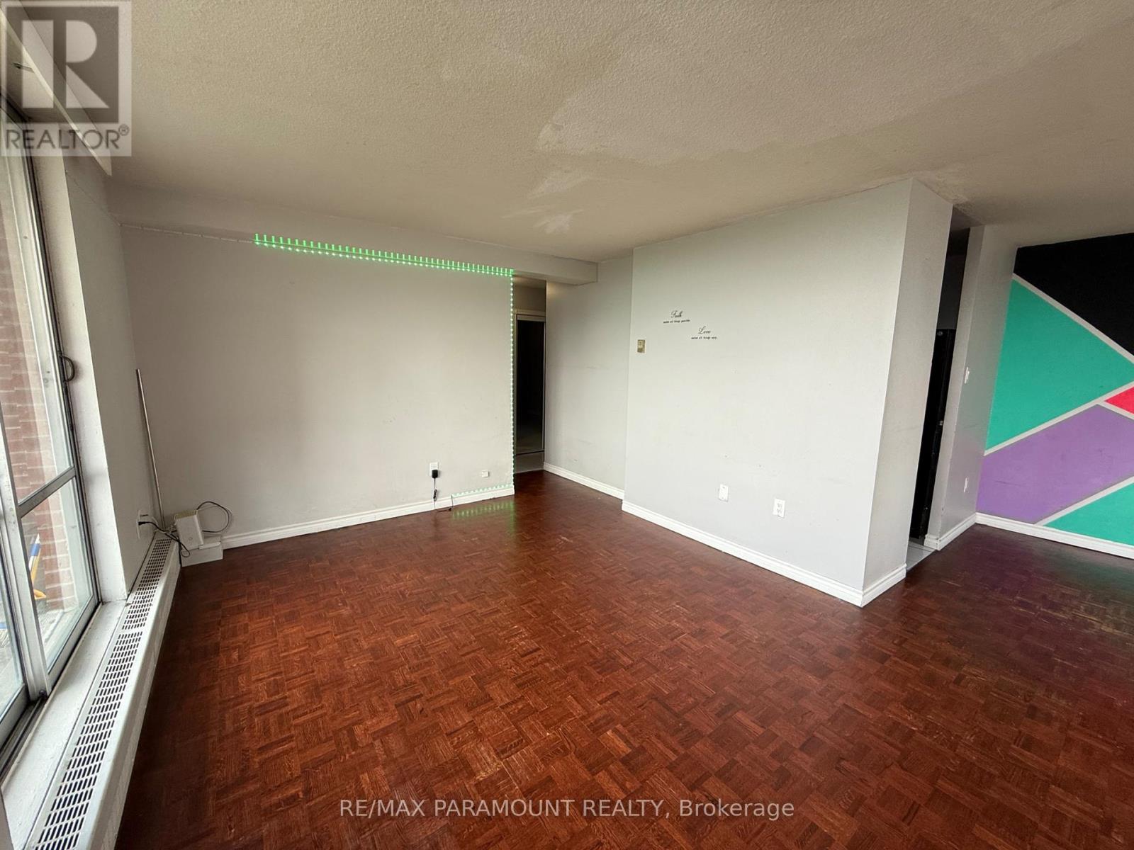1010 - 2645 Kipling Avenue, Toronto, Ontario  M9V 3S6 - Photo 6 - W12102057
