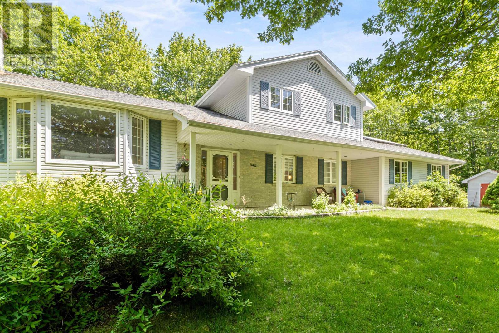 99 Stone Mount Drive, Lower Sackville, Nova Scotia  B4C 4A2 - Photo 2 - 202515152