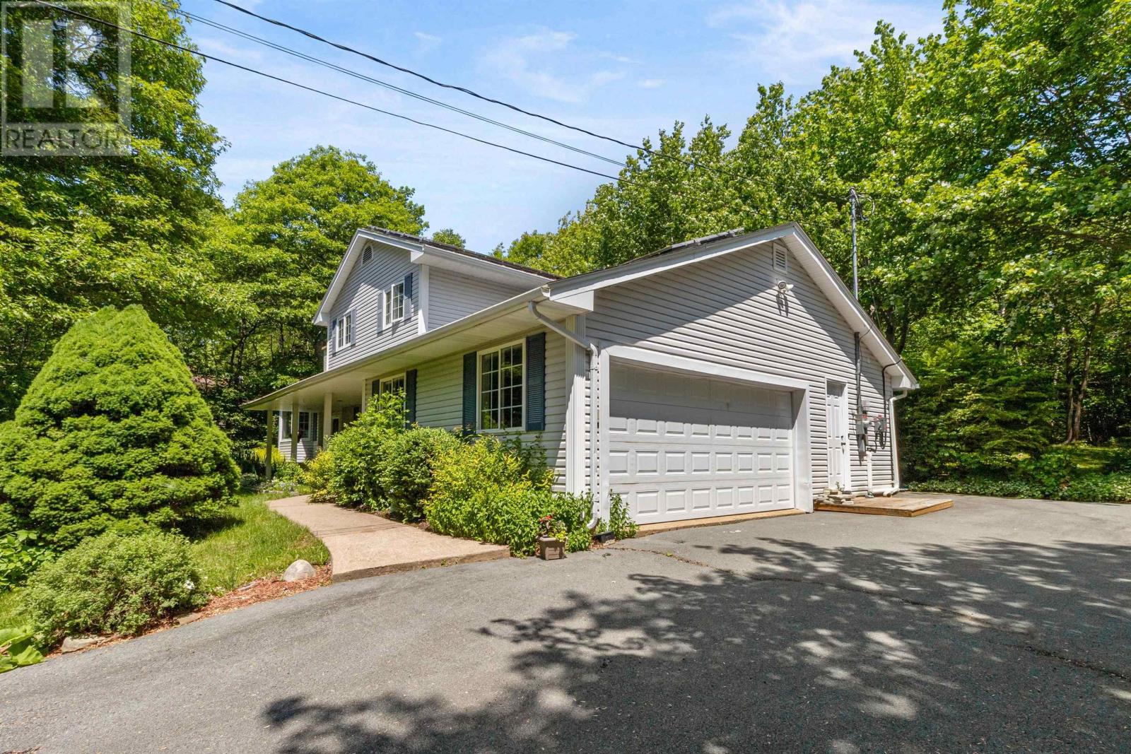 99 Stone Mount Drive, Lower Sackville, Nova Scotia  B4C 4A2 - Photo 4 - 202515152