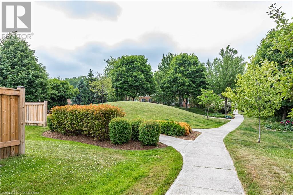 Property at 100 BEDDOE Drive Unit# 21 image 5