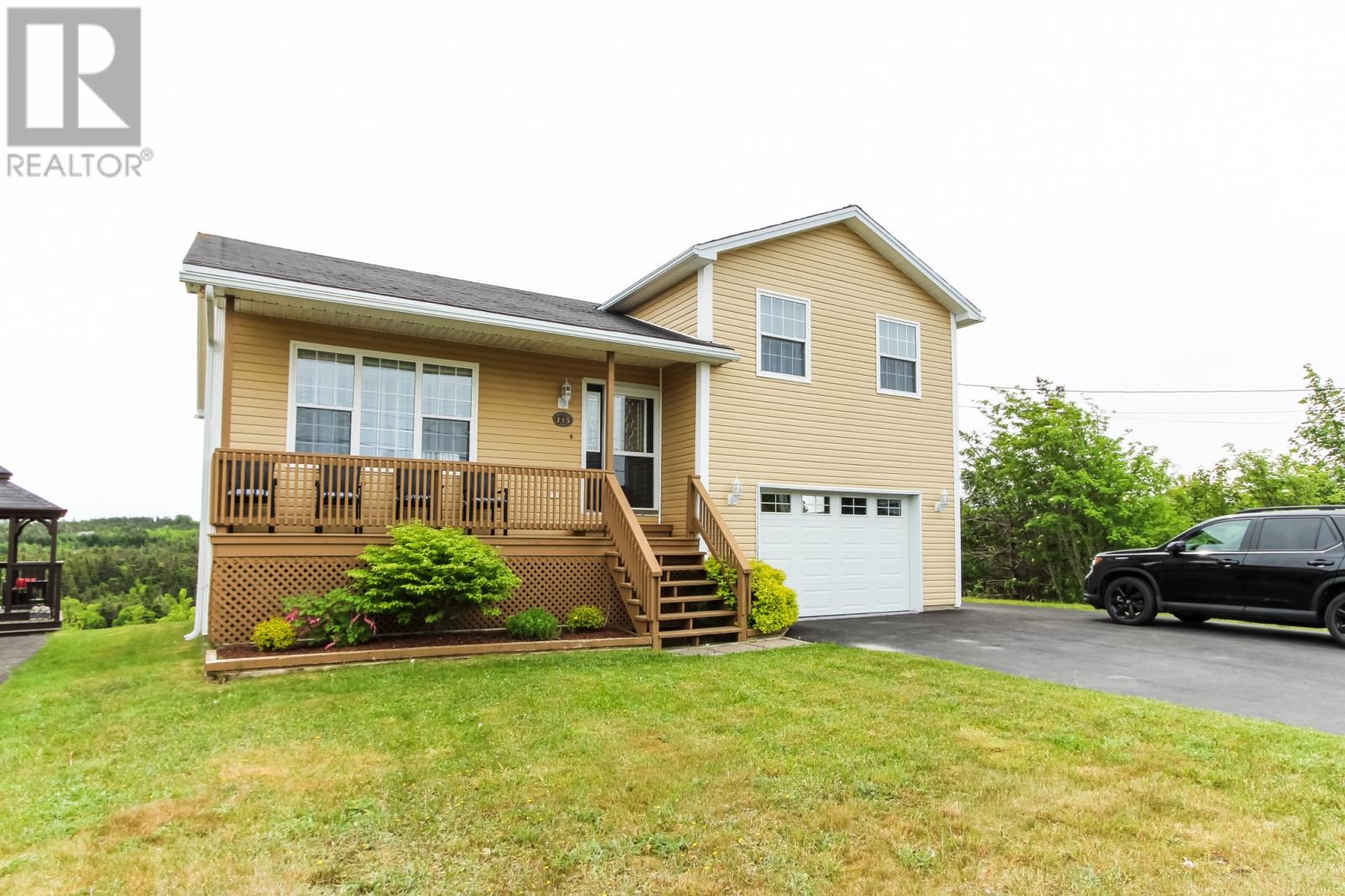 Property at 113 North Pond Road image 2