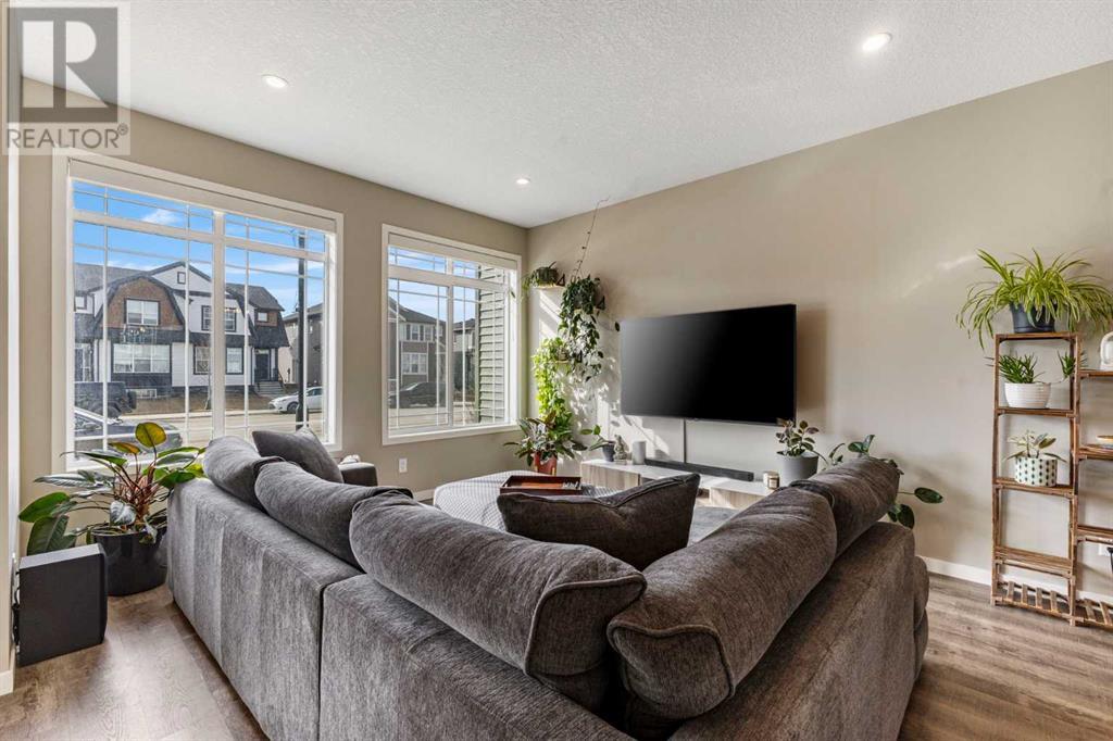 Property at 120 Dawson Drive image 4