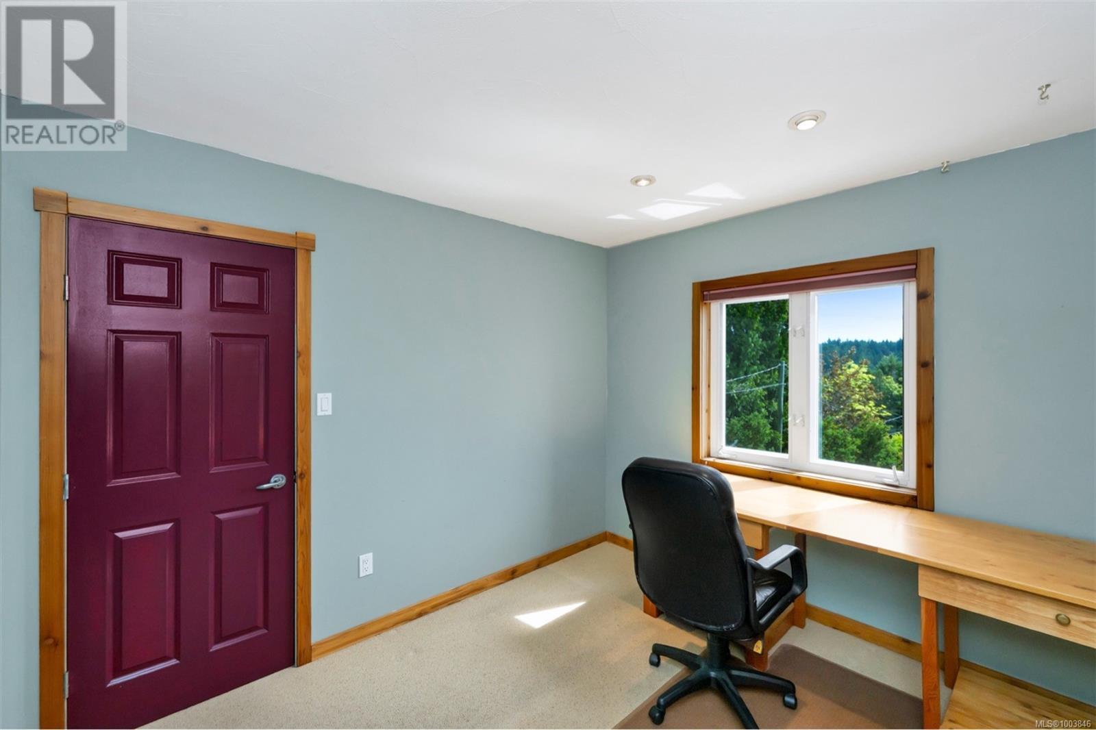 Property at 2836 Oceanside Lane image 4