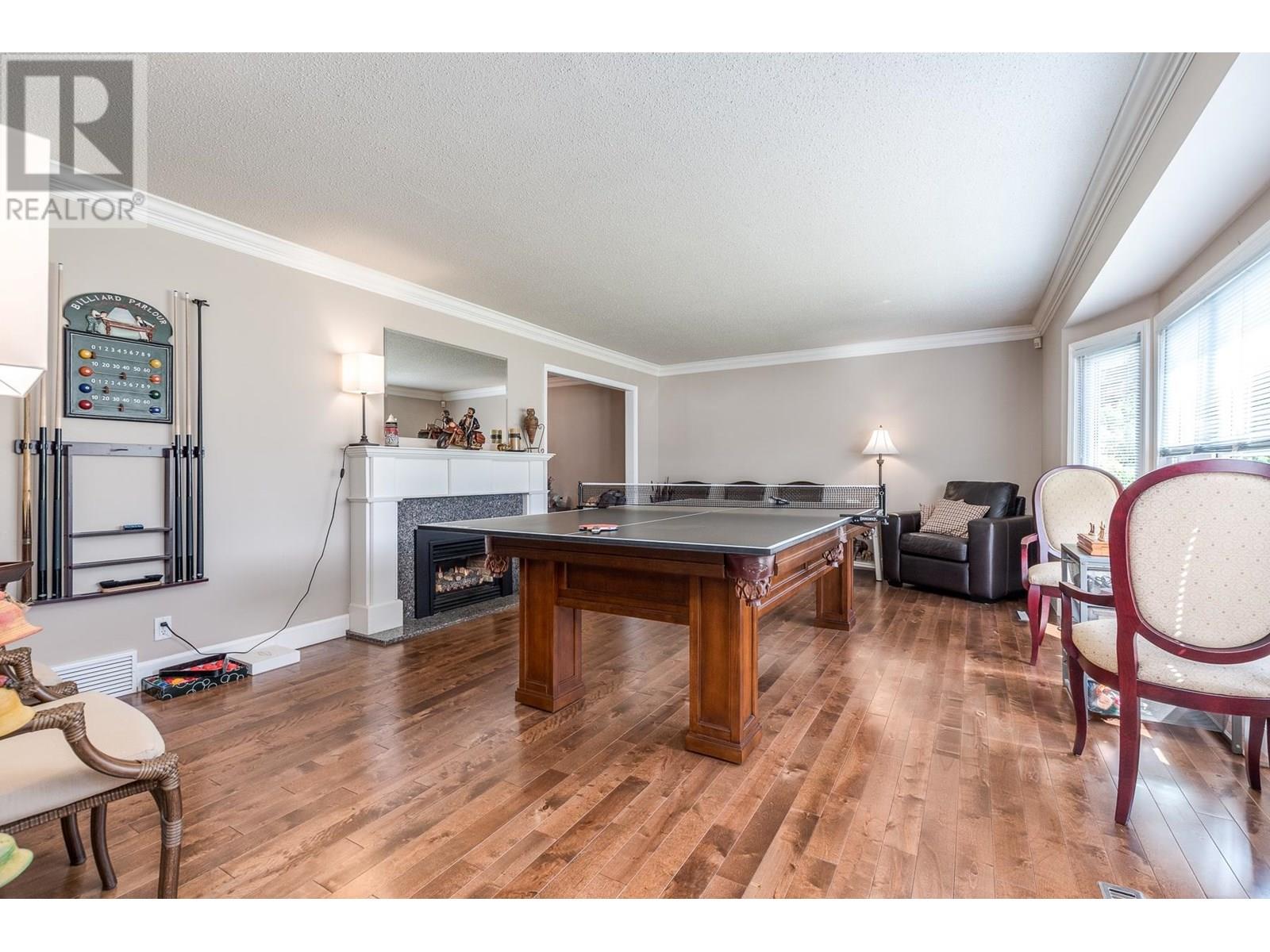 Property at 941 SELKIRK CRESCENT image 5