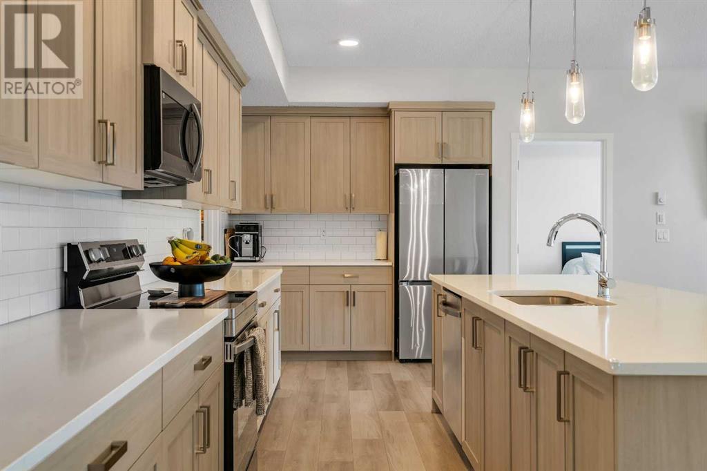 Property at 302, 40 Carrington Plaza NW image 5