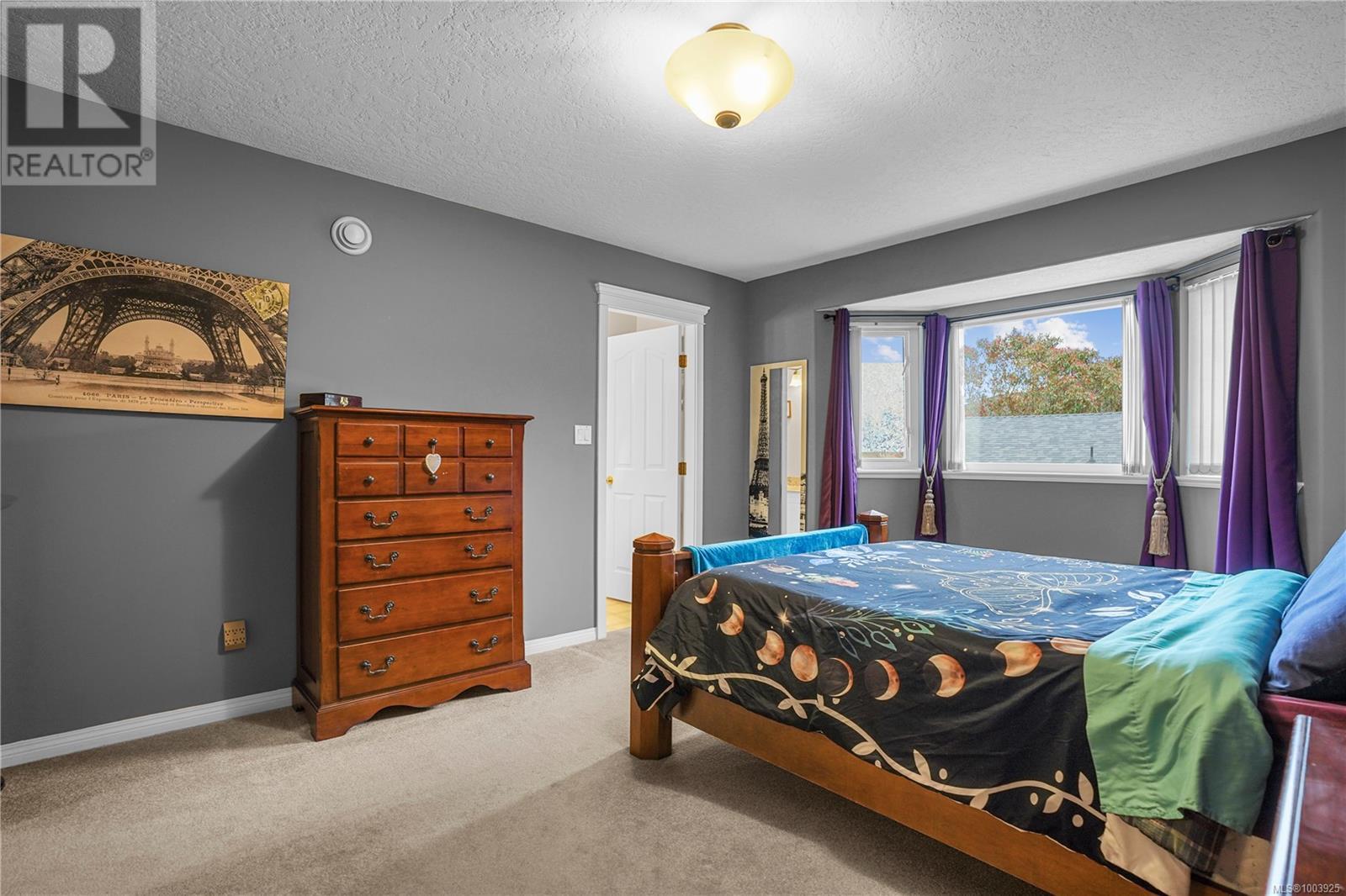 Property at 2541 Wilcox Terr image 2