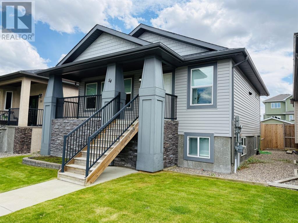 Property at 54 Sunridge Boulevard W image 2