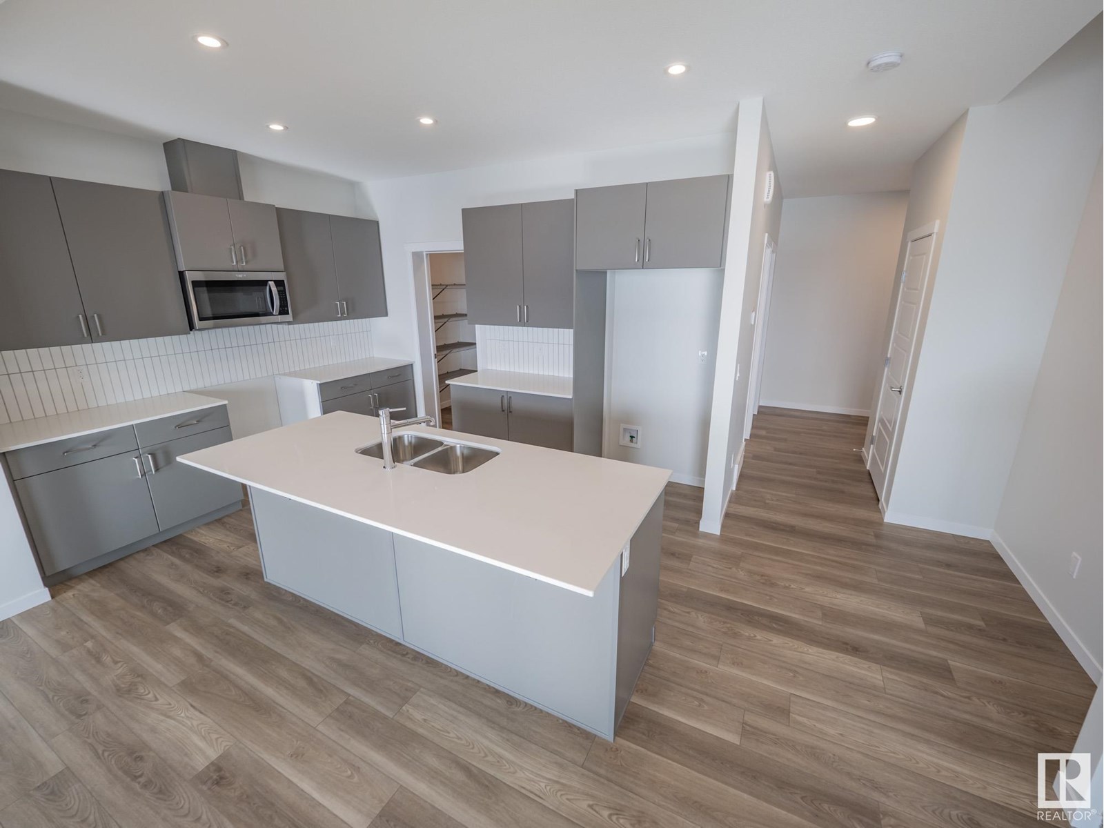 7139 177 Av Nw, Edmonton, Alberta  T5Z 0W9 - Photo 9 - E4443210