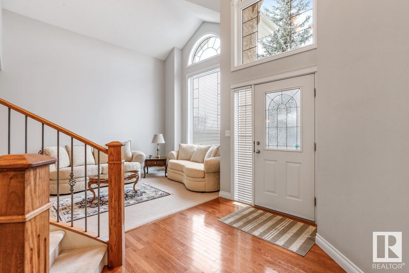 Property at 255 TORY CR NW image 4