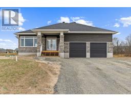 62 HOGAN DRIVE, McNab/Braeside, Ontario