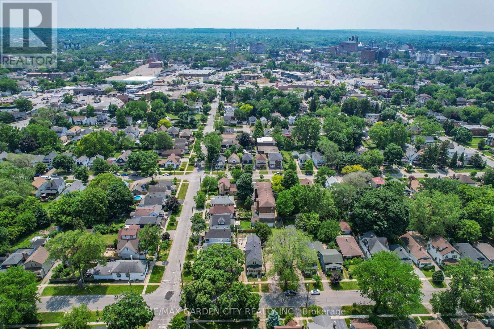218 Russell Avenue S, St. Catharines, Ontario  L2R 1W8 - Photo 14 - X12233294