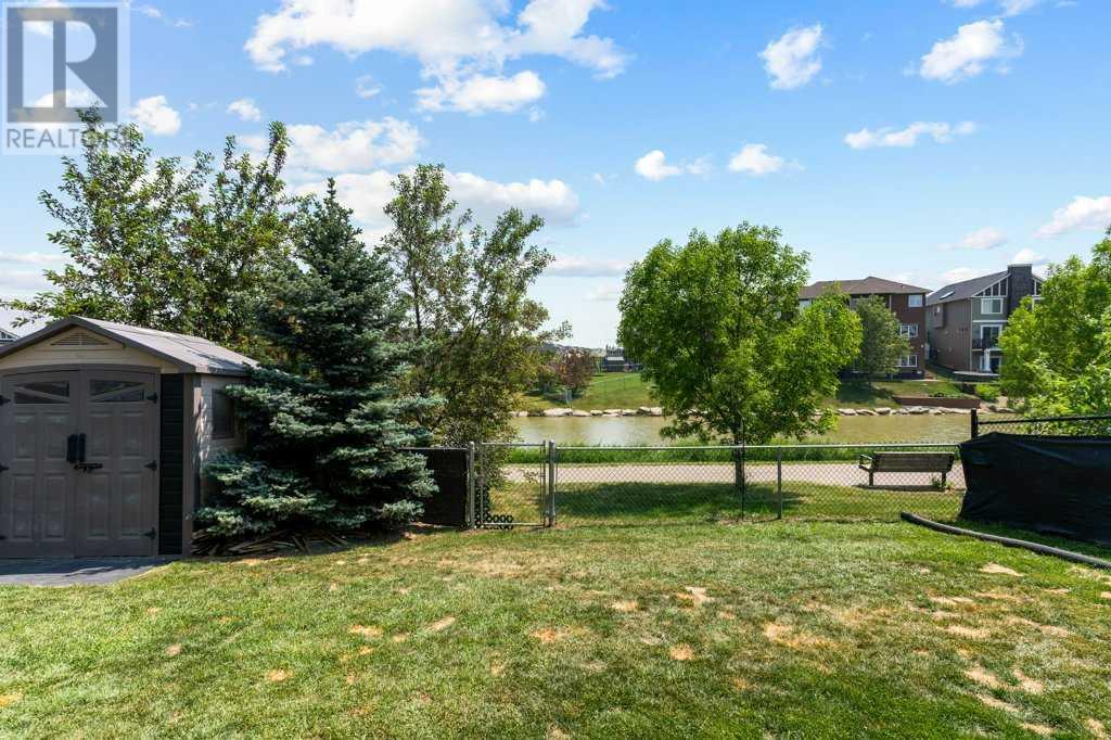 Property at 1766 Baywater Street SW image 3